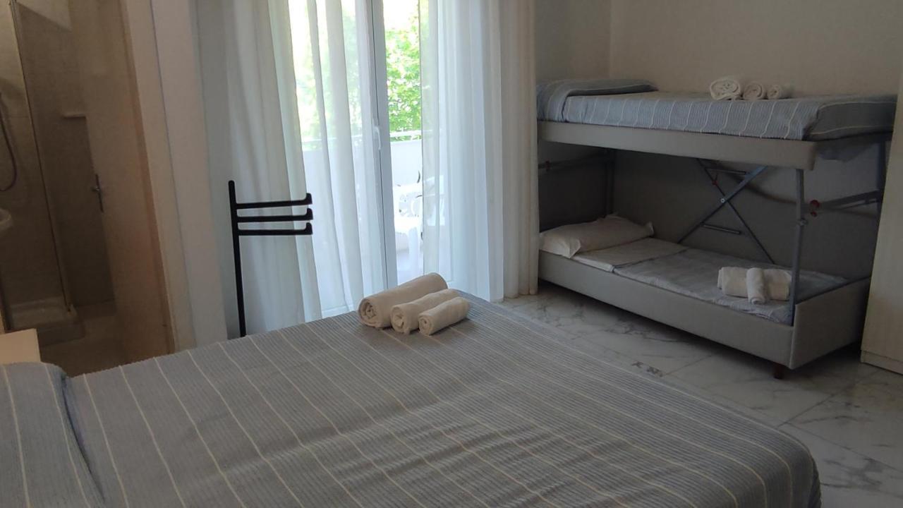 רימיני Hotel Villa Elisa מראה חיצוני תמונה