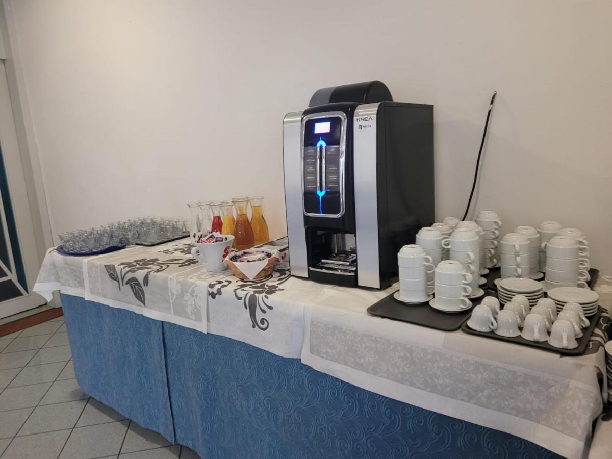 רימיני Hotel Villa Elisa מראה חיצוני תמונה