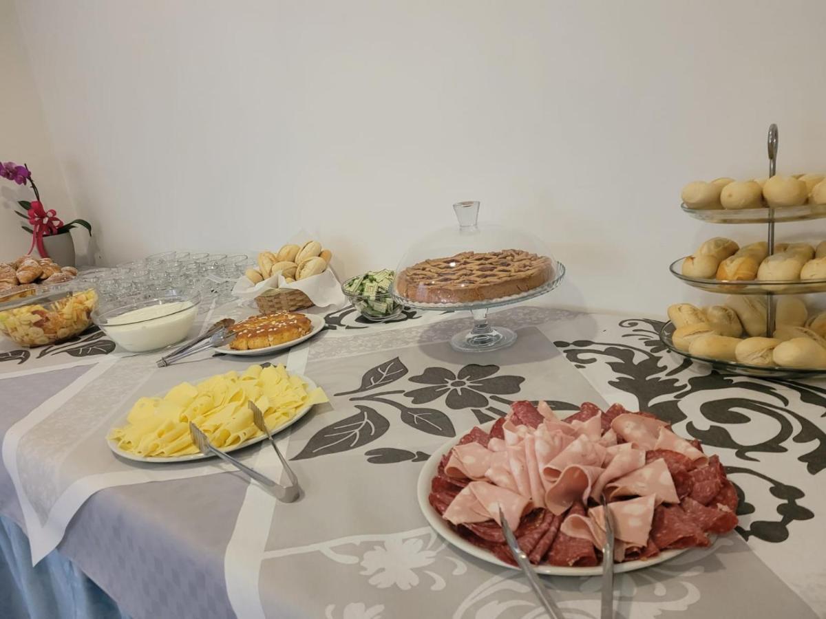 רימיני Hotel Villa Elisa מראה חיצוני תמונה
