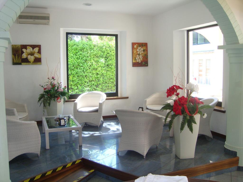 רימיני Hotel Villa Elisa מראה חיצוני תמונה