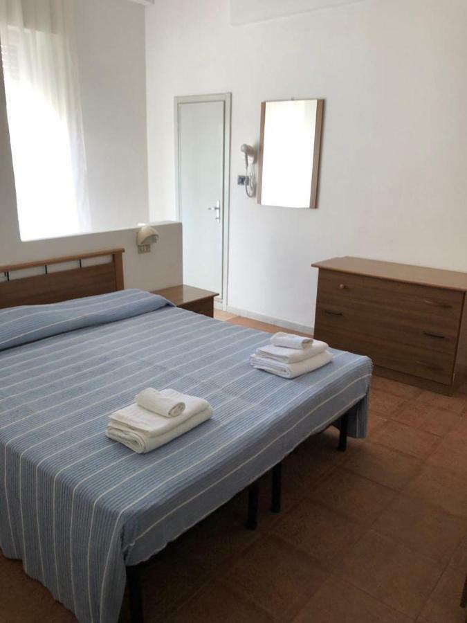 רימיני Hotel Villa Elisa מראה חיצוני תמונה