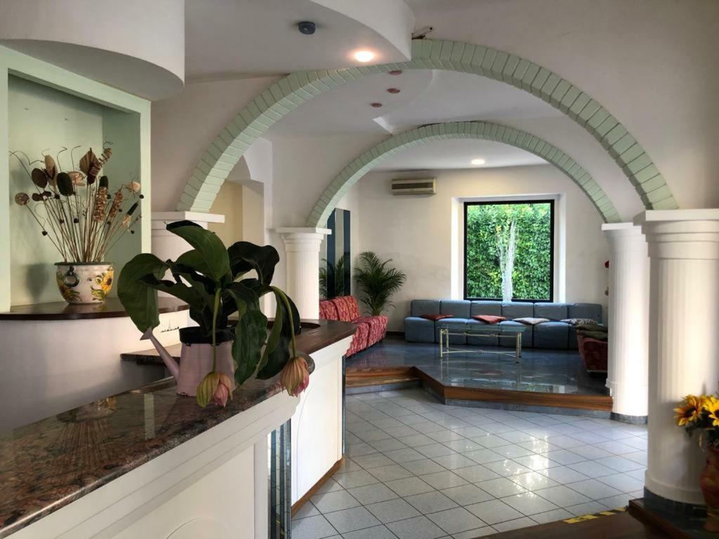 רימיני Hotel Villa Elisa מראה חיצוני תמונה